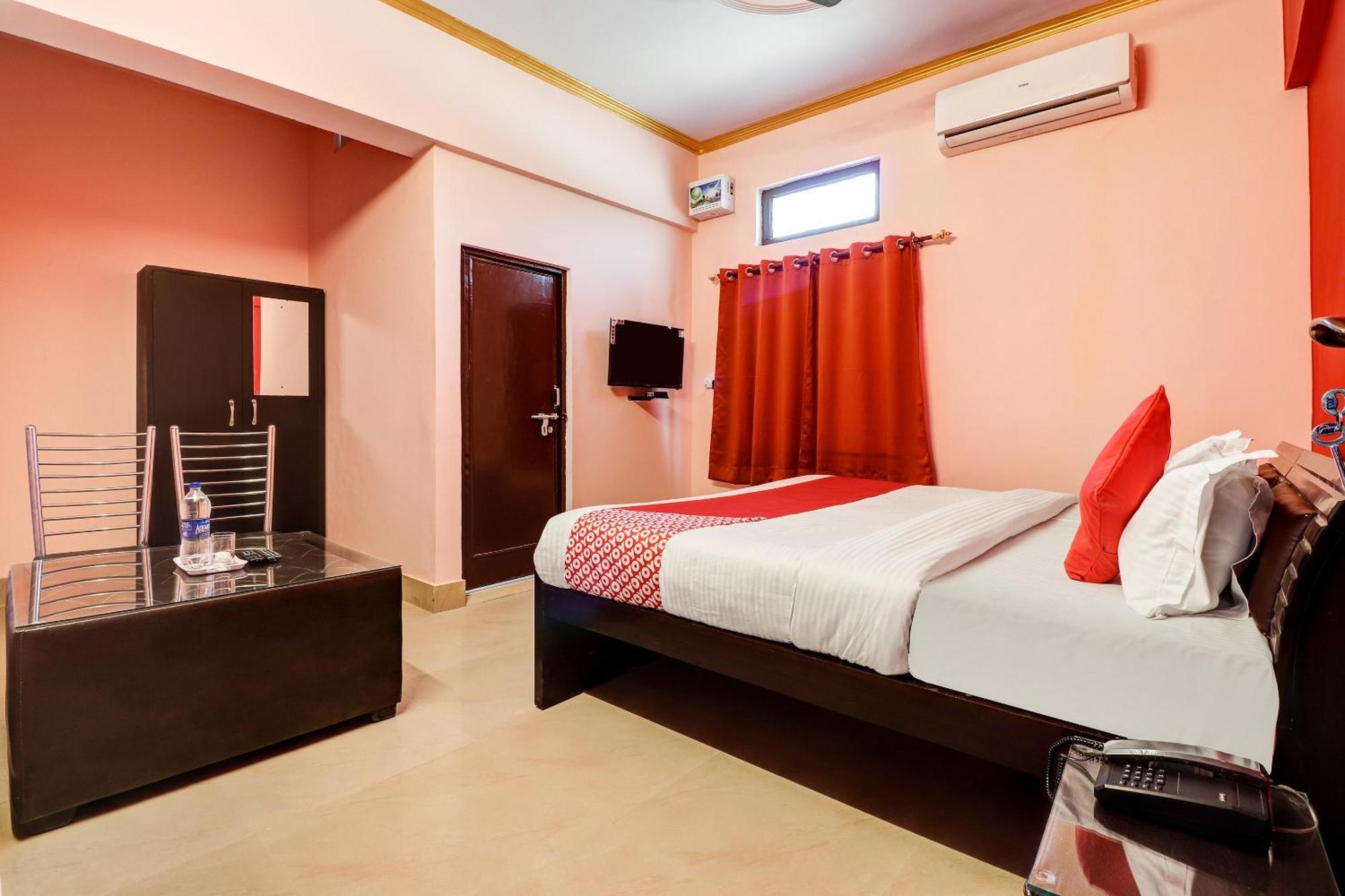 Hotel O Star City Hotel Ayodhya Екстериор снимка