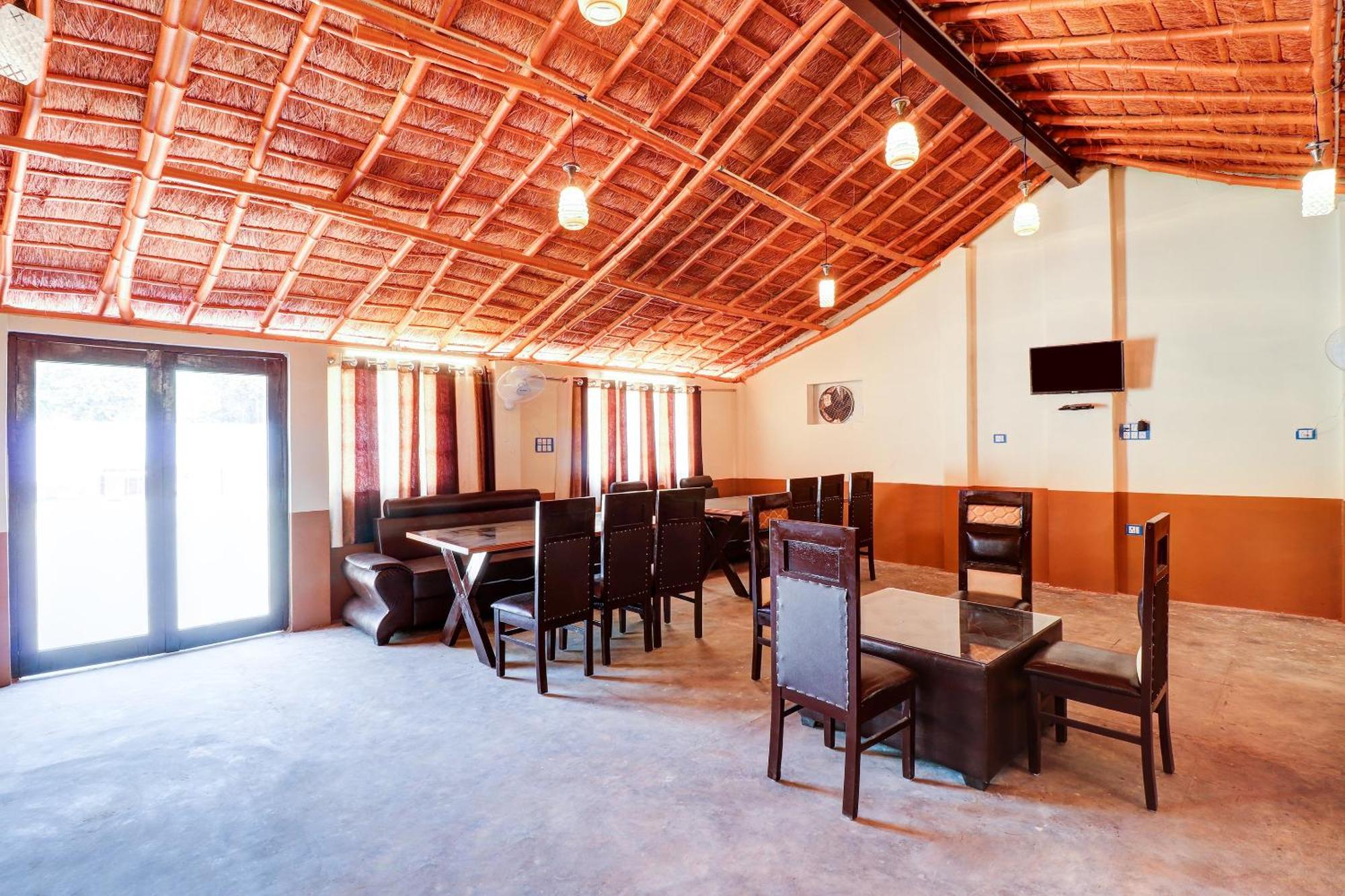 Hotel O Star City Hotel Ayodhya Екстериор снимка