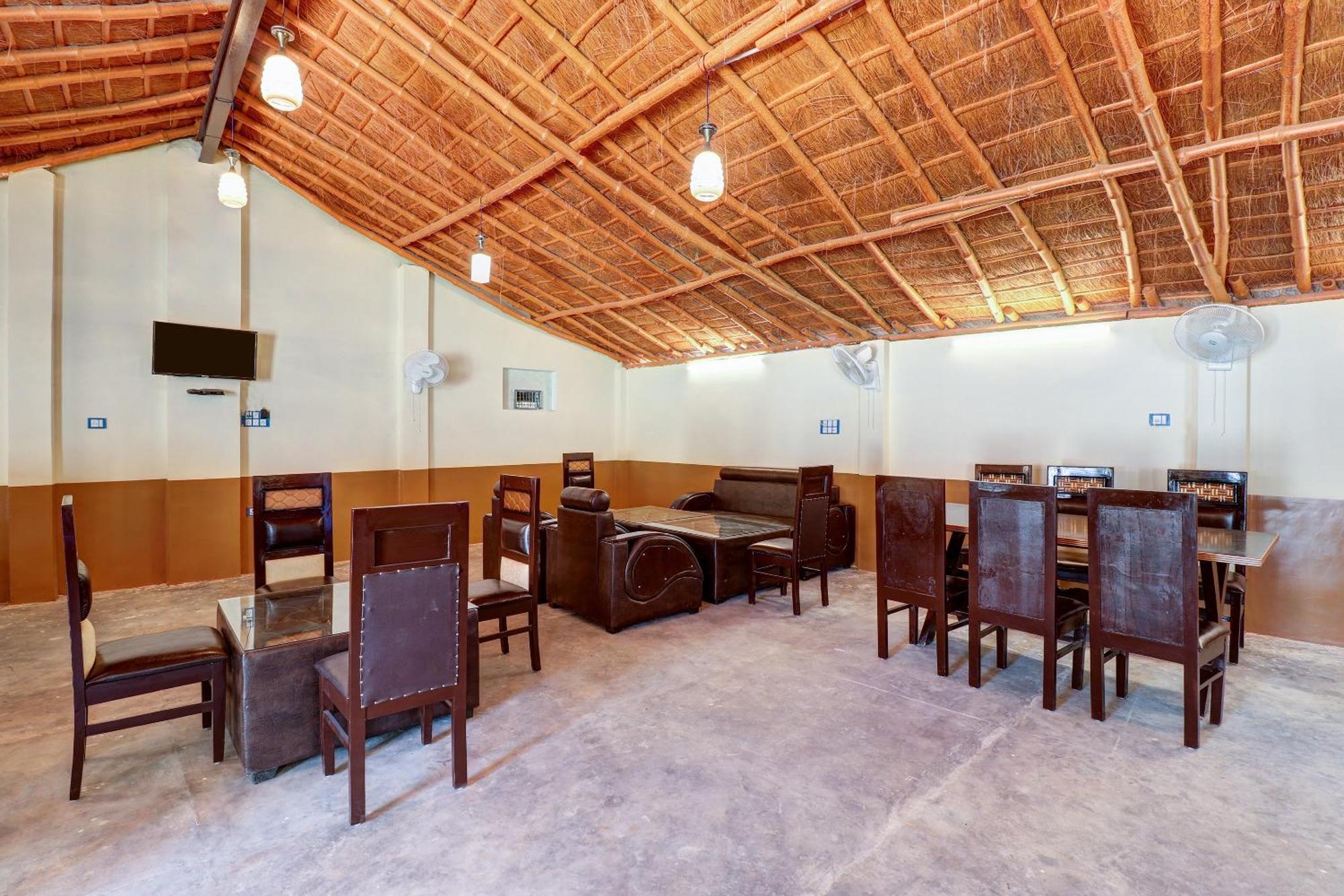 Hotel O Star City Hotel Ayodhya Екстериор снимка
